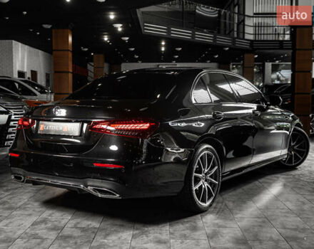 Чорний Мерседес Е-Клас, об'ємом двигуна 1.99 л та пробігом 31 тис. км за 51500 $, фото 60 на Automoto.ua