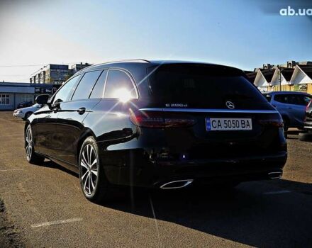 Чорний Мерседес Е-Клас, об'ємом двигуна 1.6 л та пробігом 62 тис. км за 36000 $, фото 4 на Automoto.ua