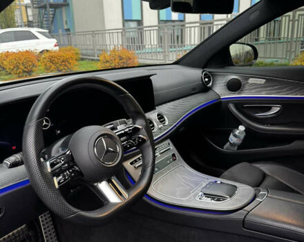 Черный Мерседес Е-Класс, объемом двигателя 2 л и пробегом 70 тыс. км за 51999 $, фото 10 на Automoto.ua