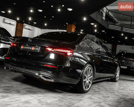 Чорний Мерседес Е-Клас, об'ємом двигуна 1.99 л та пробігом 31 тис. км за 51500 $, фото 10 на Automoto.ua