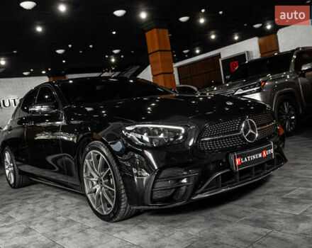 Чорний Мерседес Е-Клас, об'ємом двигуна 1.99 л та пробігом 31 тис. км за 51500 $, фото 6 на Automoto.ua