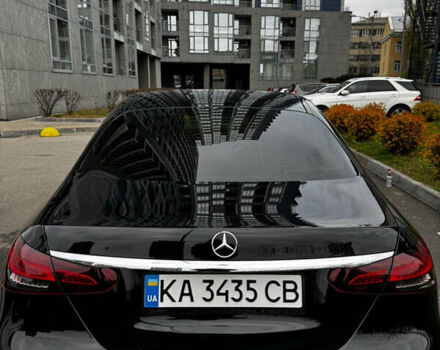 Черный Мерседес Е-Класс, объемом двигателя 2 л и пробегом 70 тыс. км за 51999 $, фото 6 на Automoto.ua