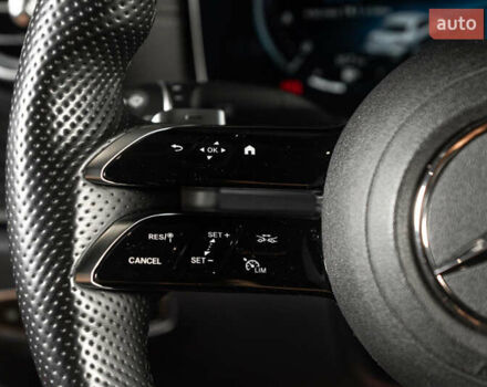 Чорний Мерседес Е-Клас, об'ємом двигуна 1.99 л та пробігом 31 тис. км за 51500 $, фото 28 на Automoto.ua