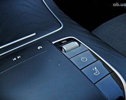 Чорний Мерседес Е-Клас, об'ємом двигуна 1.6 л та пробігом 62 тис. км за 36000 $, фото 24 на Automoto.ua