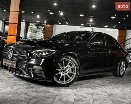 Чорний Мерседес Е-Клас, об'ємом двигуна 1.99 л та пробігом 31 тис. км за 51500 $, фото 56 на Automoto.ua