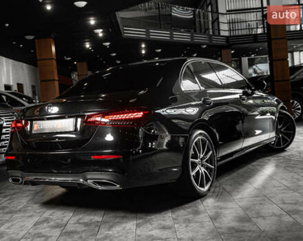 Чорний Мерседес Е-Клас, об'ємом двигуна 1.99 л та пробігом 31 тис. км за 51500 $, фото 61 на Automoto.ua