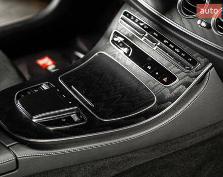 Чорний Мерседес Е-Клас, об'ємом двигуна 1.99 л та пробігом 31 тис. км за 51500 $, фото 21 на Automoto.ua