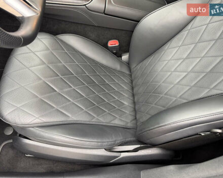 Черный Мерседес Е-Класс, объемом двигателя 2 л и пробегом 42 тыс. км за 102000 $, фото 11 на Automoto.ua