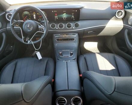 Черный Мерседес Е-Класс, объемом двигателя 1.99 л и пробегом 20 тыс. км за 21000 $, фото 7 на Automoto.ua