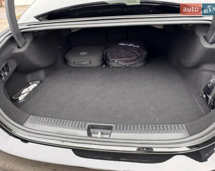 Черный Мерседес Е-Класс, объемом двигателя 2 л и пробегом 42 тыс. км за 102000 $, фото 25 на Automoto.ua