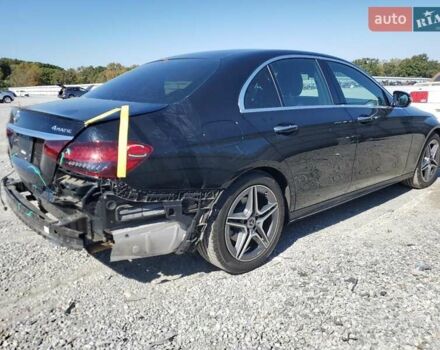Черный Мерседес Е-Класс, объемом двигателя 1.99 л и пробегом 20 тыс. км за 21000 $, фото 2 на Automoto.ua