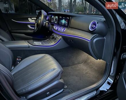 Черный Мерседес Е-Класс, объемом двигателя 1.99 л и пробегом 10 тыс. км за 58000 $, фото 33 на Automoto.ua