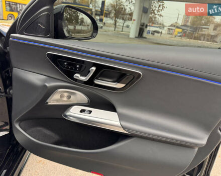 Черный Мерседес Е-Класс, объемом двигателя 2 л и пробегом 42 тыс. км за 102000 $, фото 18 на Automoto.ua