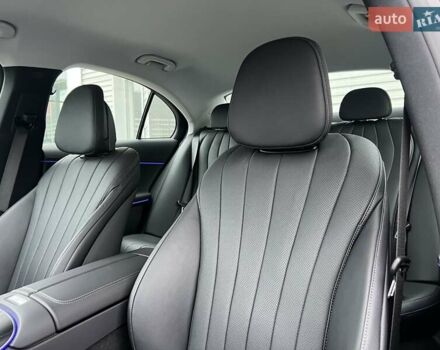 Чорний Мерседес Е-Клас, об'ємом двигуна 1.99 л та пробігом 1 тис. км за 84500 $, фото 19 на Automoto.ua