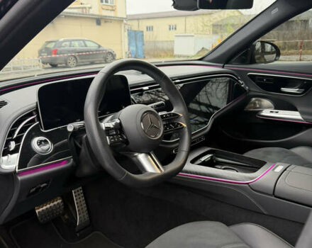 Чорний Мерседес Е-Клас, об'ємом двигуна 2 л та пробігом 25 тис. км за 87500 $, фото 25 на Automoto.ua