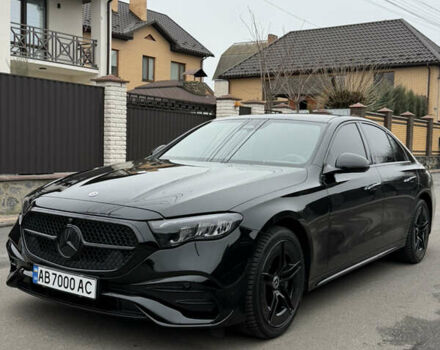 Чорний Мерседес Е-Клас, об'ємом двигуна 2 л та пробігом 25 тис. км за 87500 $, фото 29 на Automoto.ua