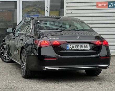 Чорний Мерседес Е-Клас, об'ємом двигуна 1.99 л та пробігом 1 тис. км за 84500 $, фото 8 на Automoto.ua