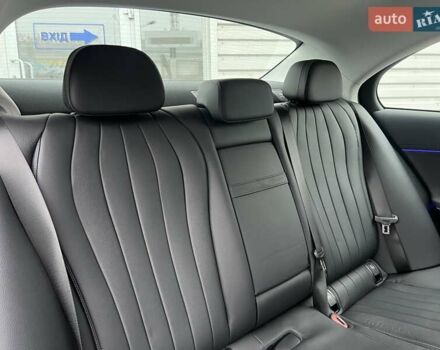 Чорний Мерседес Е-Клас, об'ємом двигуна 1.99 л та пробігом 1 тис. км за 84500 $, фото 26 на Automoto.ua