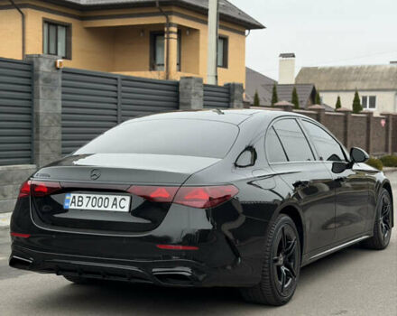 Чорний Мерседес Е-Клас, об'ємом двигуна 2 л та пробігом 25 тис. км за 87500 $, фото 6 на Automoto.ua
