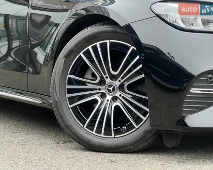 Чорний Мерседес Е-Клас, об'ємом двигуна 1.99 л та пробігом 1 тис. км за 84500 $, фото 4 на Automoto.ua