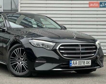 Чорний Мерседес Е-Клас, об'ємом двигуна 1.99 л та пробігом 1 тис. км за 84500 $, фото 3 на Automoto.ua