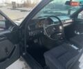 Черный Мерседес Е-Класс, объемом двигателя 2.5 л и пробегом 570 тыс. км за 12000 $, фото 6 на Automoto.ua