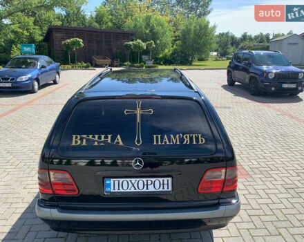 Черный Мерседес Е-Класс, объемом двигателя 2.7 л и пробегом 400 тыс. км за 4100 $, фото 6 на Automoto.ua