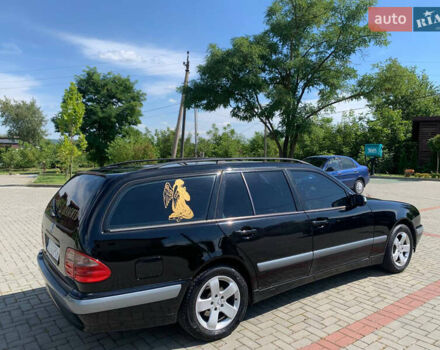 Черный Мерседес Е-Класс, объемом двигателя 2.7 л и пробегом 400 тыс. км за 4100 $, фото 5 на Automoto.ua