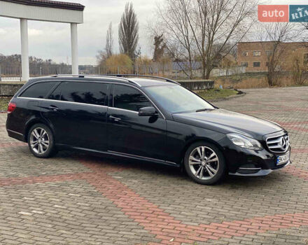 Мерседес Е-Класс 2013 в Млынове на Automoto.ua Черный Мерседес Е-Класс, объемом двигателя 2.14 л и пробегом 431 тыс. км за 19999 $, фото 13 на Automoto.ua