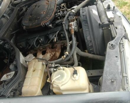 Черный Мерседес Е-Класс, объемом двигателя 2.3 л и пробегом 170 тыс. км за 1000 $, фото 17 на Automoto.ua