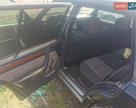 Чорний Мерседес Е-Клас, об'ємом двигуна 2.5 л та пробігом 150 тис. км за 2200 $, фото 2 на Automoto.ua