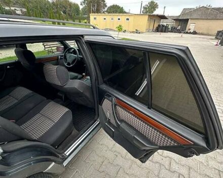 Черный Мерседес Е-Класс, объемом двигателя 2.8 л и пробегом 300 тыс. км за 1999 $, фото 15 на Automoto.ua