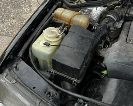 Черный Мерседес Е-Класс, объемом двигателя 2.2 л и пробегом 251 тыс. км за 7500 $, фото 24 на Automoto.ua