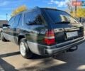 Черный Мерседес Е-Класс, объемом двигателя 2.2 л и пробегом 350 тыс. км за 5500 $, фото 3 на Automoto.ua