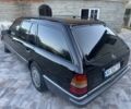 Черный Мерседес Е-Класс, объемом двигателя 2.2 л и пробегом 250 тыс. км за 2450 $, фото 5 на Automoto.ua