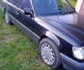 Черный Мерседес Е-Класс, объемом двигателя 2.2 л и пробегом 440 тыс. км за 2800 $, фото 7 на Automoto.ua