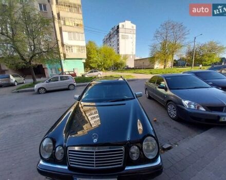 Черный Мерседес Е-Класс, объемом двигателя 3.2 л и пробегом 400 тыс. км за 3600 $, фото 3 на Automoto.ua