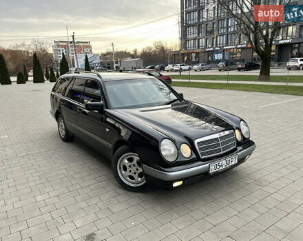 Мерседес Е-Класс 1998 в Чопе на Automoto.ua Черный Мерседес Е-Класс, объемом двигателя 2.4 л и пробегом 300 тыс. км за 3500 $, фото 6 на Automoto.ua