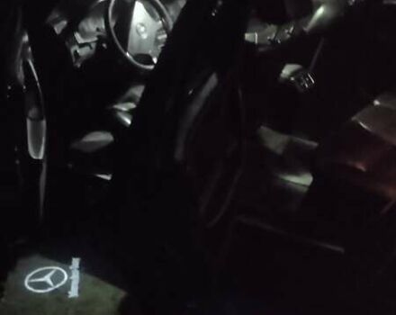 Мерседес Е-Клас 1998 у Вінниці на Automoto.ua Чорний Мерседес Е-Клас, об'ємом двигуна 3.2 л та пробігом 417 тис. км за 4500 $, фото 9 на Automoto.ua