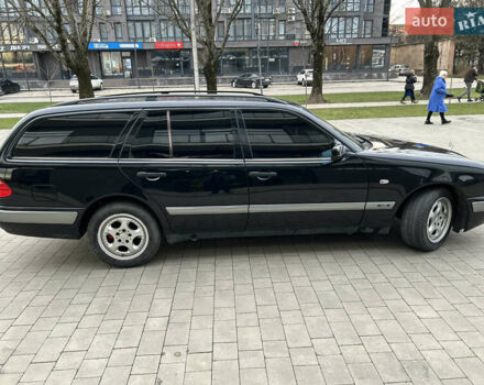 Мерседес Е-Класс 1998 в Чопе на Automoto.ua Черный Мерседес Е-Класс, объемом двигателя 2.4 л и пробегом 300 тыс. км за 3500 $, фото 5 на Automoto.ua