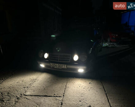 Мерседес Е-Класс 1998 в Чопе на Automoto.ua Черный Мерседес Е-Класс, объемом двигателя 2.4 л и пробегом 300 тыс. км за 3500 $, фото 21 на Automoto.ua