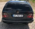 Чорний Мерседес Е-Клас, об'ємом двигуна 2.2 л та пробігом 375 тис. км за 4400 $, фото 1 на Automoto.ua