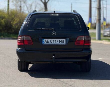 Мерседес Е-Класс 2000 в Кривом Роге на Automoto.ua Черный Мерседес Е-Класс, объемом двигателя 2.2 л и пробегом 442 тыс. км за 6500 $, фото 7 на Automoto.ua
