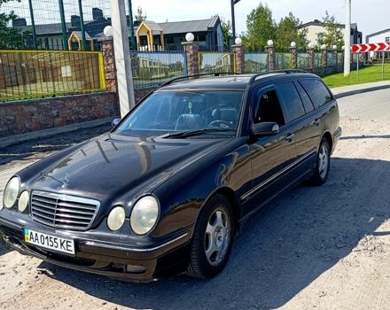 Черный Мерседес Е-Класс, объемом двигателя 2.7 л и пробегом 429 тыс. км за 2000 $, фото 2 на Automoto.ua