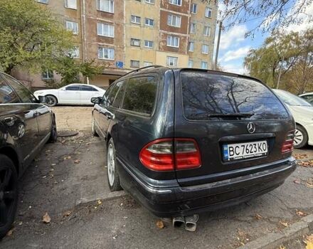 Чорний Мерседес Е-Клас, об'ємом двигуна 4.3 л та пробігом 325 тис. км за 4500 $, фото 3 на Automoto.ua