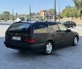 Черный Мерседес Е-Класс, объемом двигателя 2.2 л и пробегом 420 тыс. км за 2299 $, фото 2 на Automoto.ua