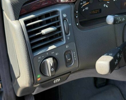 Мерседес Е-Класс 2000 в Кривом Роге на Automoto.ua Черный Мерседес Е-Класс, объемом двигателя 2.2 л и пробегом 442 тыс. км за 6500 $, фото 13 на Automoto.ua