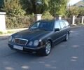 Черный Мерседес Е-Класс, объемом двигателя 3.2 л и пробегом 365 тыс. км за 4500 $, фото 14 на Automoto.ua
