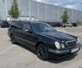Черный Мерседес Е-Класс, объемом двигателя 2.1 л и пробегом 340 тыс. км за 2700 $, фото 2 на Automoto.ua
