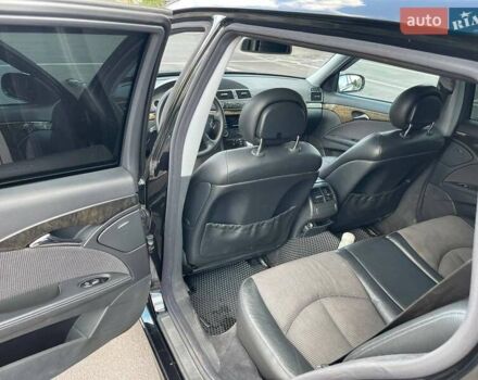 Черный Мерседес Е-Класс, объемом двигателя 2.15 л и пробегом 320 тыс. км за 8000 $, фото 21 на Automoto.ua